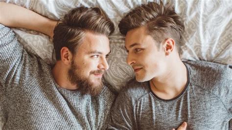 Mar 25, 2013 · Often it is confusing to the man as well who feels he cares for and is genuinely attracted to his female partner. Straight men who are interested in gay sex are not at all uncommon. Research ... 